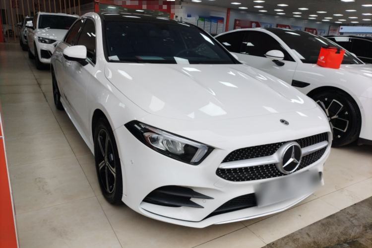 Used Mercedes-Benz A-Class 2022 Revised Version A 200 L Sport Sedan Fashionable Style
