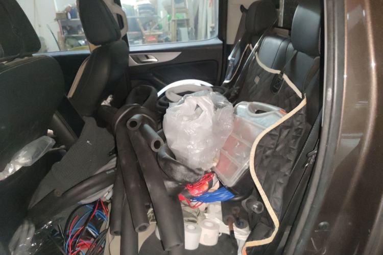 Used Great Wall Poer 2019 2.0T Commercial Version Manual Gasoline Two-Wheel Drive Elite Standard Box GW4C20B
