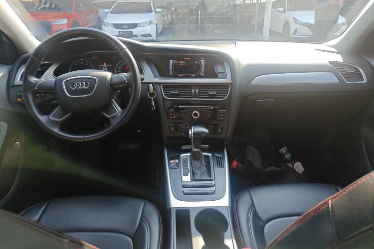 Used Audi A4L 2016 30 TFSI Automatic Comfort Model Center Console