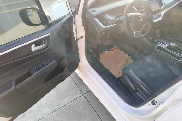 Used Honda Jade 2013 1.8L automatic Comfort version 5 seats
