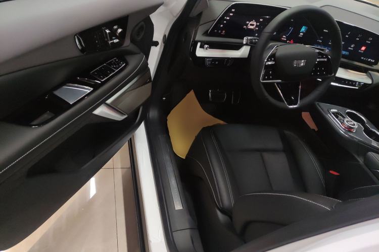 Used Cadillac OPTIQ 2024 Standard Range Version