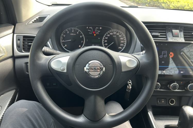 Used Nissan Sylphy 2022 Classic 1.6XE CVT Comfort Edition Interior 6