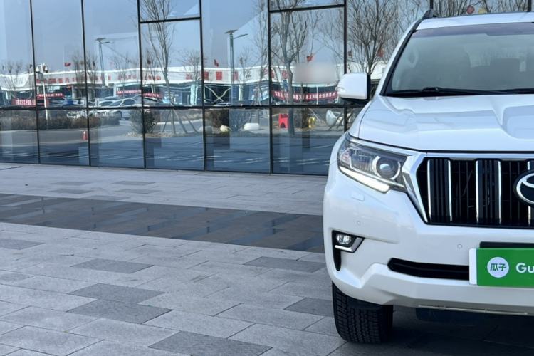 Used Toyota Prado 2018 3.5L Automatic TX-L with Rear-Mounted Spare Tire
