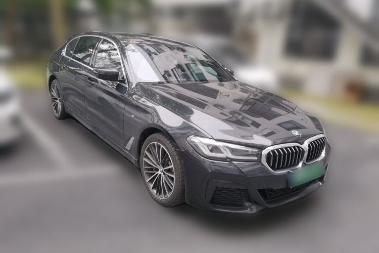 Used BMW 5 Series 2021 530Li Leading Model M Sport Package Front Right 45 Deg