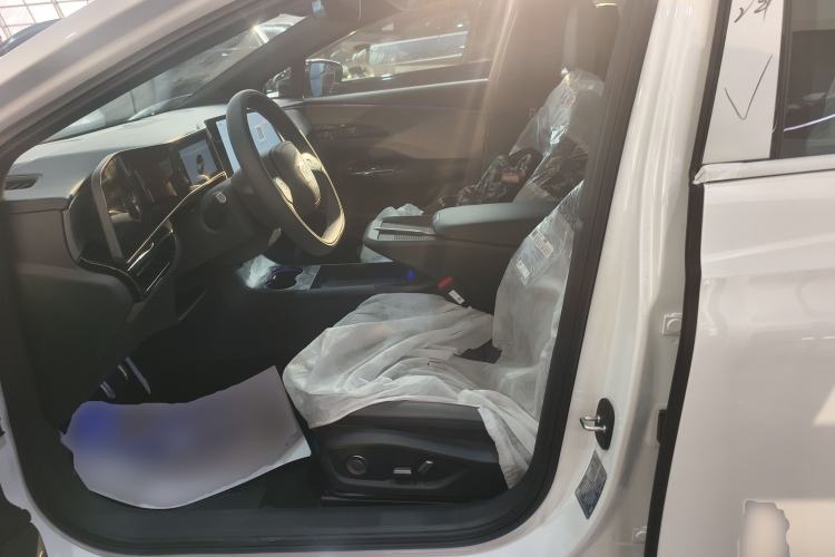 Used Hongqi EH7 2025 600 Smart Selection Edition
