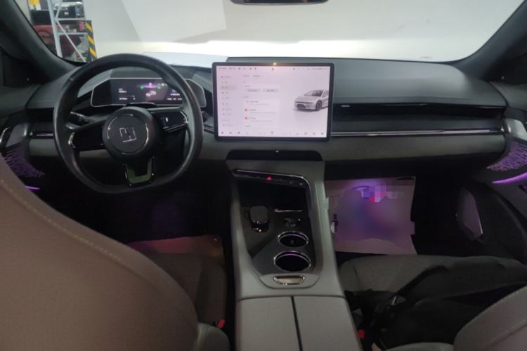 Used Zeekr 001 2022 Ultra-Long Range Dual-Motor YOU Version Center Console