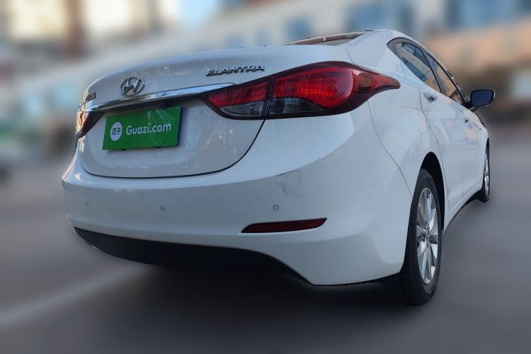 Used Hyundai Elantra (5th Generation / Langdong) 2016 1.6L Automatic Smart Version
