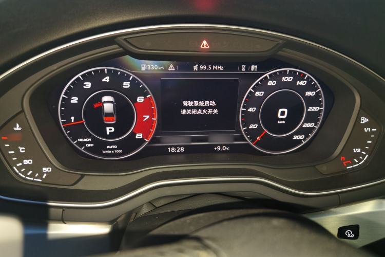 Used Audi A4L 2018 30th Anniversary Edition 40 TFSI Fashion Model
