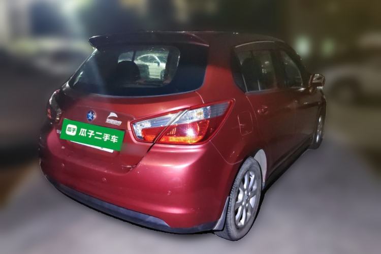 Used Venucia R50 2013 1.6L Manual Fashion Edition Rear Right 45 Deg