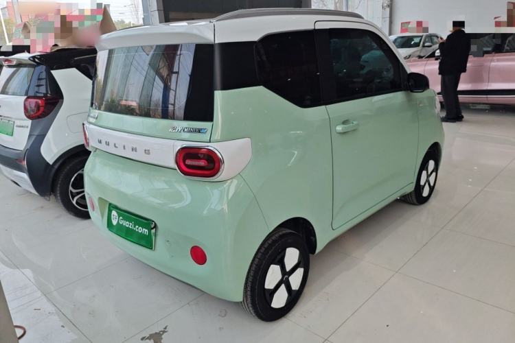 Used Wuling Hongguang MINIEV 2024 3rd Generation 215km Advanced Version
