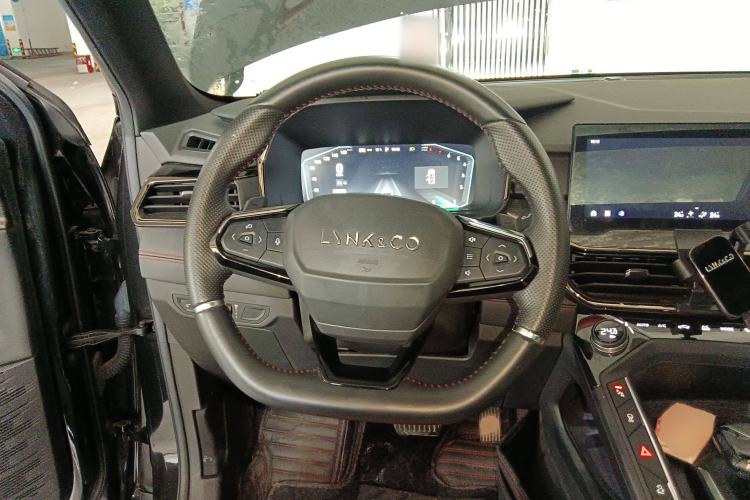 Used Lynk & Co 06 2020 1.5T JinPro model