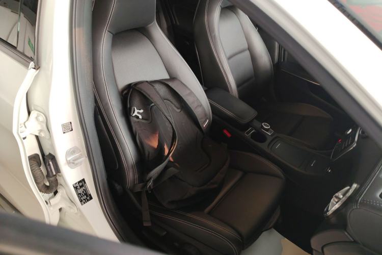 Used Mercedes-Benz GLA 2016 GLA 200 Fashion Model Right Front Seat