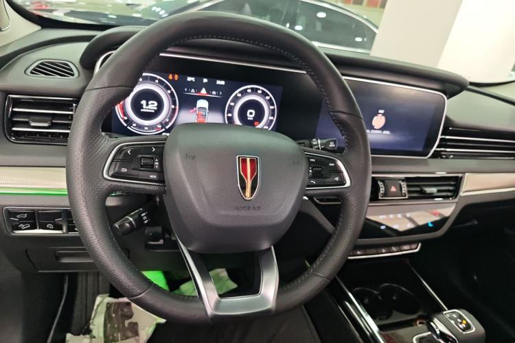 Used Hongqi HS5 2022 Facelifted Version 2.0T Smart Connect Flagship All-Wheel-Drive Edition
