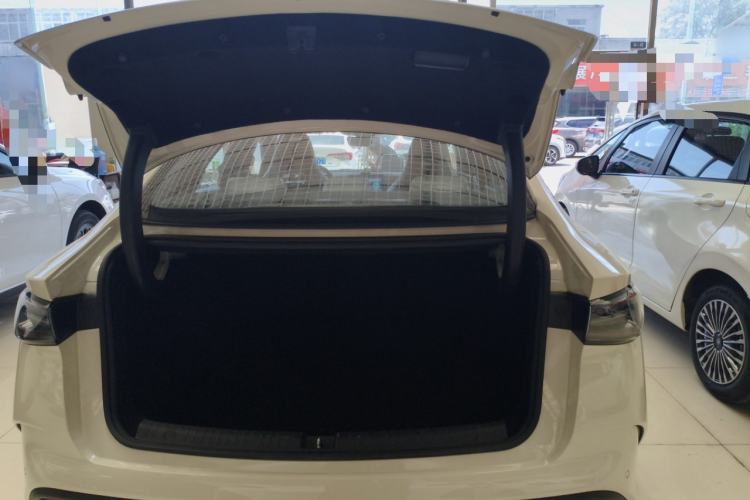 Used BYD Seal 06 New Energy 2024 DM-i 80KM Luxury Model
