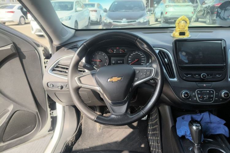 Used Chevrolet Malibu XL 2016 1.5T Dual-Clutch Ruichi Edition Steering Wheel