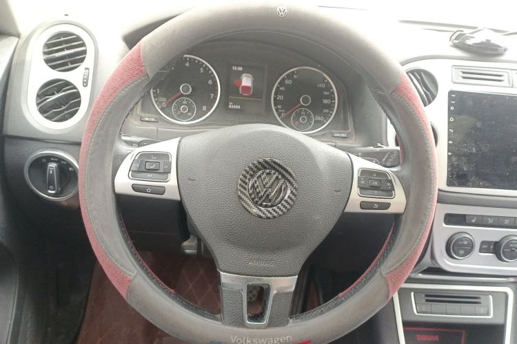 Used Volkswagen Tiguan 2015 1.8TSI Automatic Two-Wheel Drive Luxury Model
