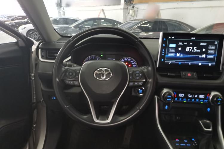 Used Toyota Wildlander 2022 2.0L CVT Two-Wheel Drive Luxury PLUS Edition