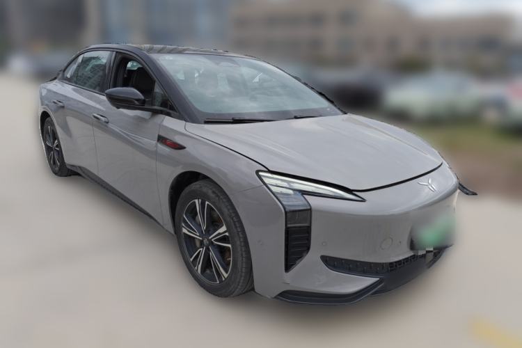 Used Hongqi EH7 2024 690 Pro Front Right 45 Deg