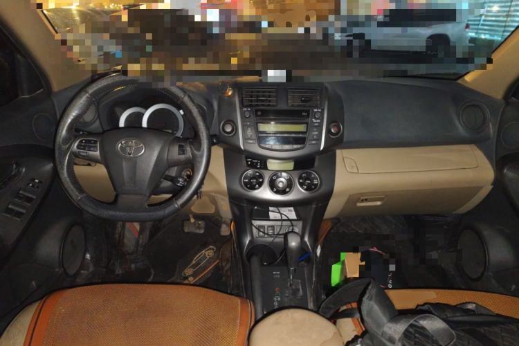 Used Toyota RAV4 2011 2.0L Automatic Luxury Edition
