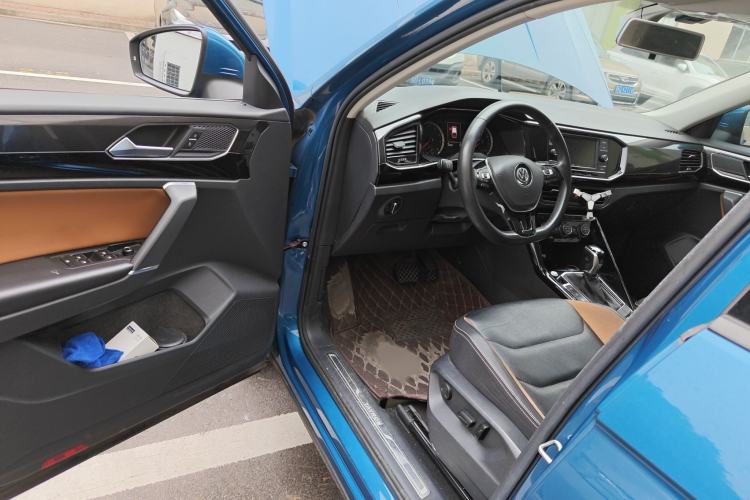 Used Volkswagen Tayron 2019 330TSI Two-Wheel-Drive Luxury Version China V Emission Standard
