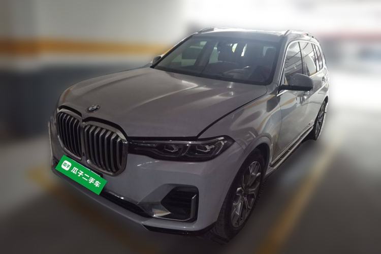 Used BMW X7 2021 xDrive40i Luxury Package with Leading Features