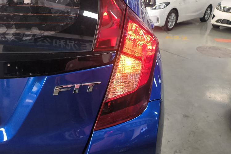 Used Honda Fit 2018 1.5L CVT Comfort Version Right Rear Taillight