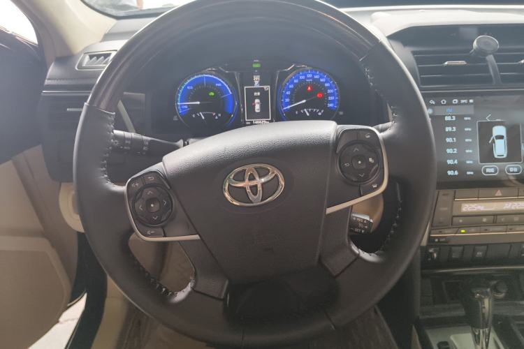 Used Toyota Camry 2015 Dual-Engine 2.5 HG Luxury Navigation Edition Steering Wheel