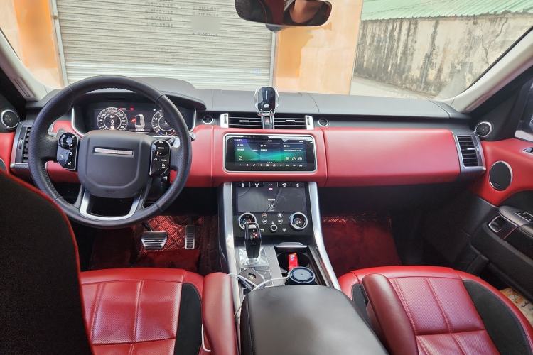 Used Land Rover Range Rover Sport 2020 3.0 L6 HSE DYNAMIC
