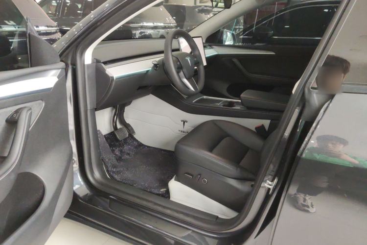 Used Tesla Model Y 2024 Rear-Wheel-Drive Version Driver Seat