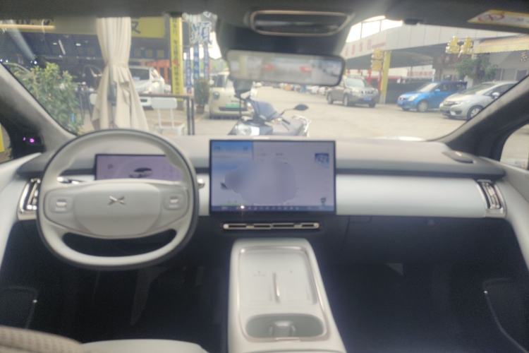 Used XPeng P7+ 2024 Ultra-Long Range Max Center Console
