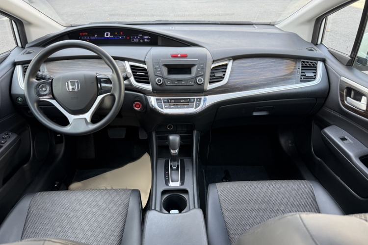Used Honda Jade 2020 1.8L automatic Comfort version Interior 7