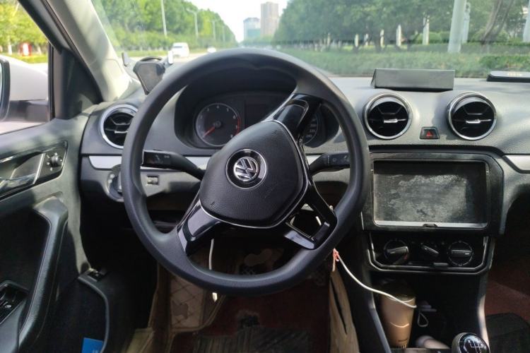 Used Volkswagen Jetta 2017 1.5L Manual Comfort Model