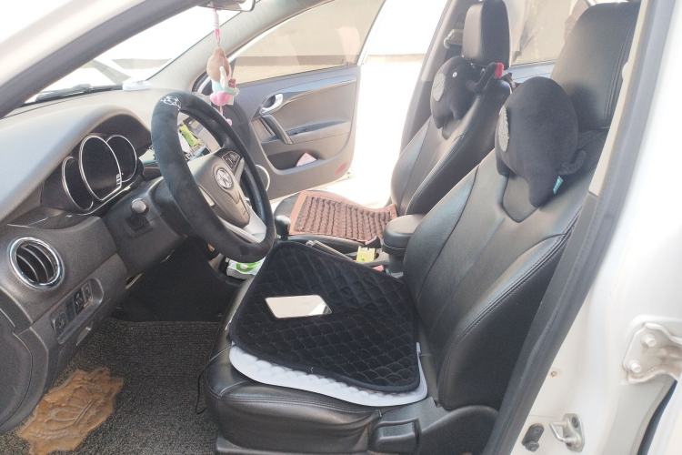 Used JAC Group Heyue 2012 1.5L Manual Luxury Version