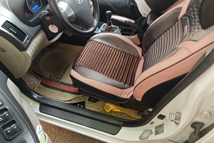 Used Hyundai Celesta 2016 1.6L Manual Joy Edition Left Front Seat