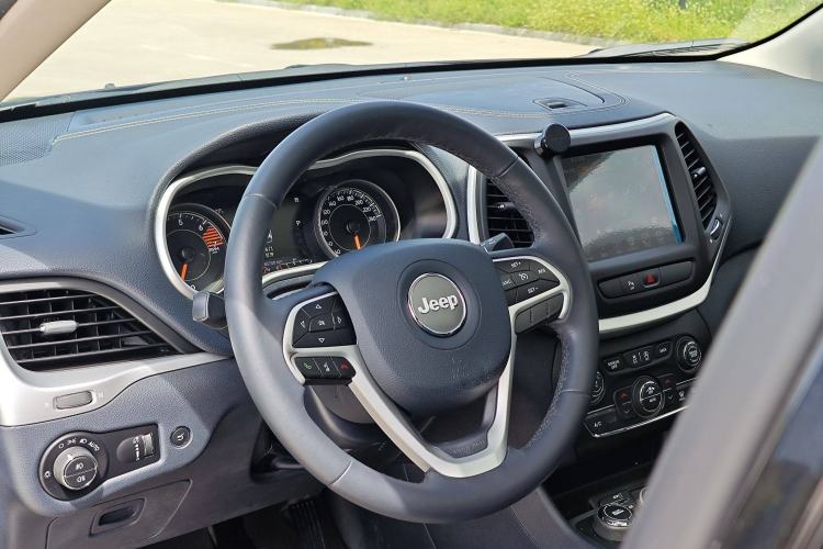 Used Jeep Cherokee 2017 2.4L Excellence Edition