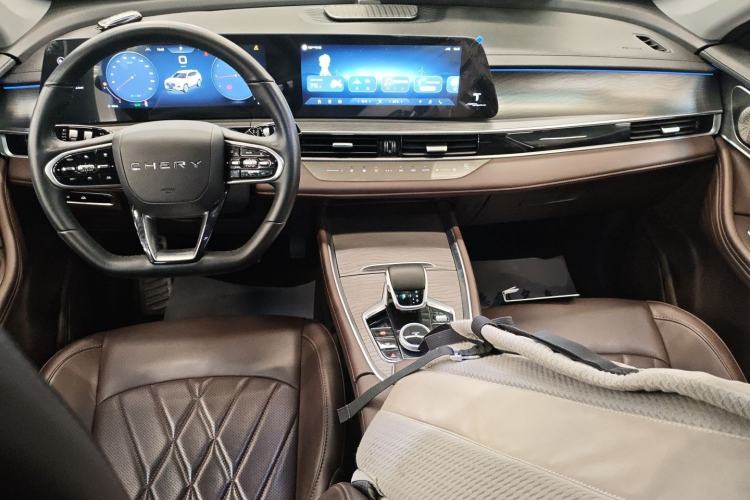 Used Chery Tiggo 8 PLUS 2024 Champion Edition 390TGDI DCT Bold Edition 5-Seater
