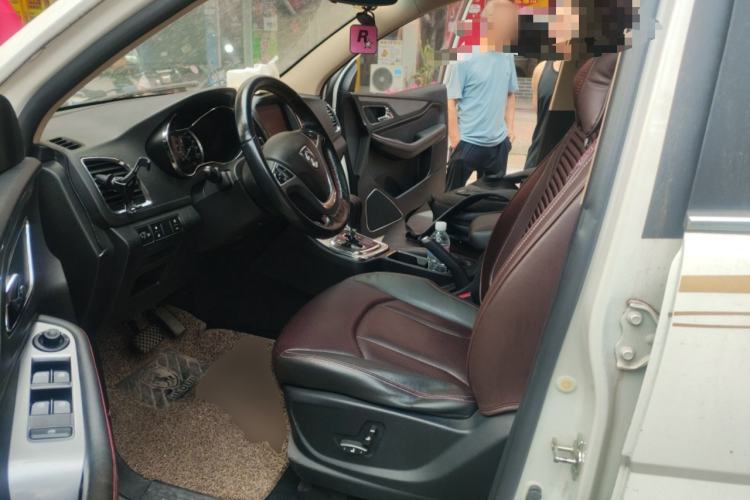 Used Baojun 560 2016 1.8L iAMT Luxury Model Left Front Seat