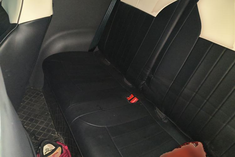 Used CHANGAN NEVO Lumin 2022 155 km – Refreshingly Sweet Edition Left Rear Seat