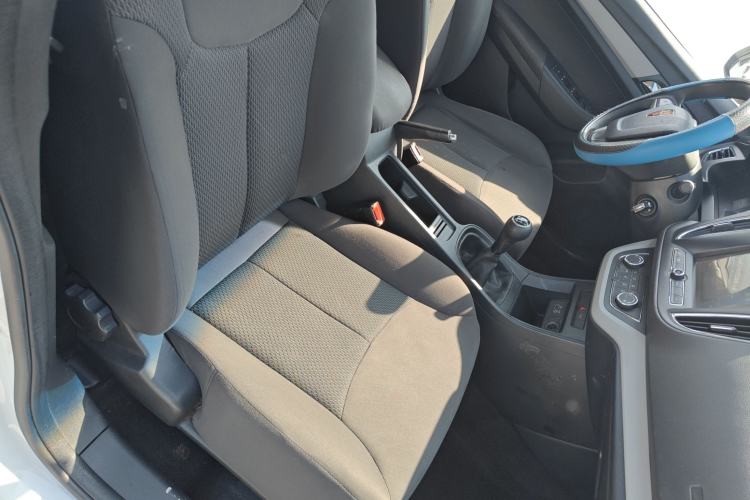 Used Roewe 360 2016 1.5L Manual Smart Screen Version
