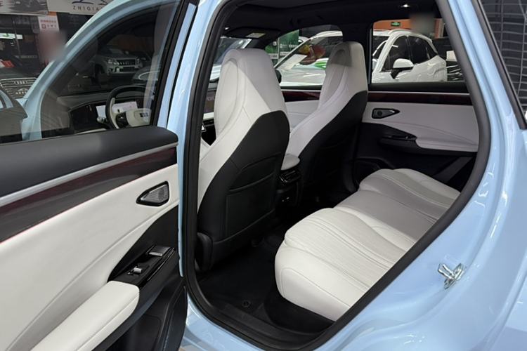 Used Geely Galaxy L7 2023 1.5T 115 km Starship
