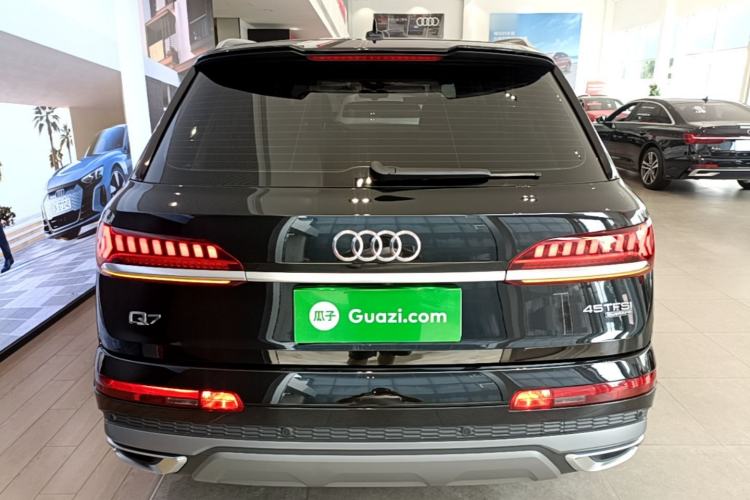 Used Audi Q7 2023 45 TFSI quattro S line Sport model