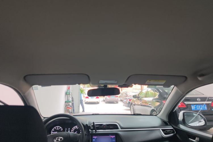 Used Hyundai Verna (older generation) 2017 1.4L Manual Refreshed Version China V Standard Headliner