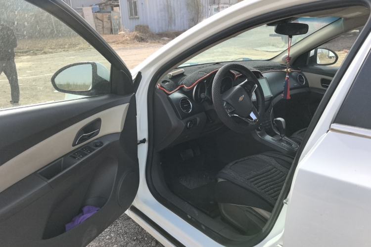 Used Chevrolet Cruze 2015 1.5L Classic SE AT
