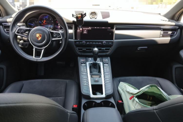 Used Porsche Macan 2020 Macan 2.0T Center Console