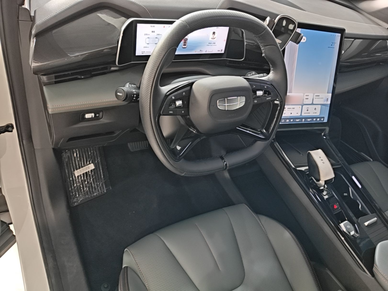Geely Auto Emgrand X7 Sport 2024 1.5TD Smart Connect+ — снимка 13