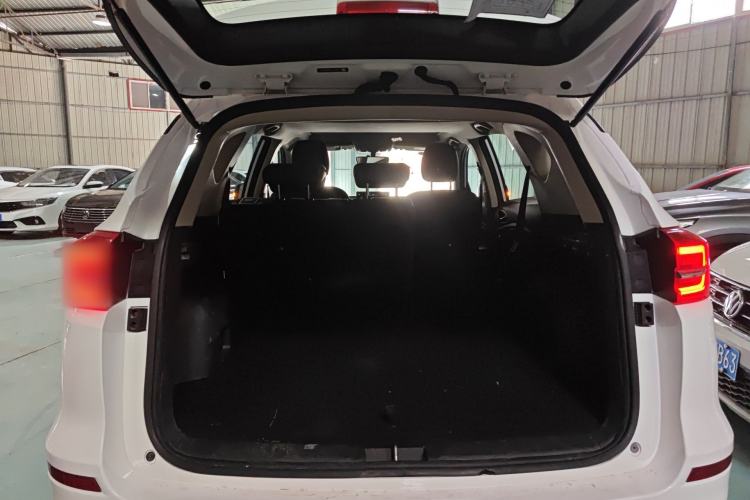 Used BYD Song 2020 Classic Edition 1.5T Automatic Elite Model Trunk