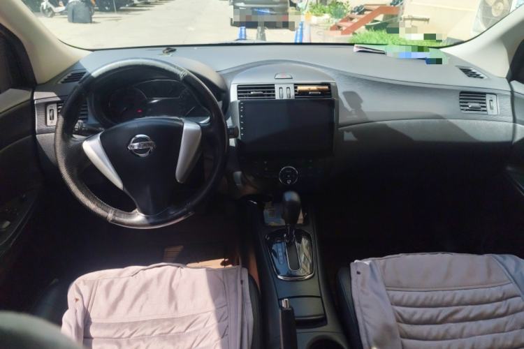 Used Nissan Tiida 2011 1.6L CVT Smart Version
