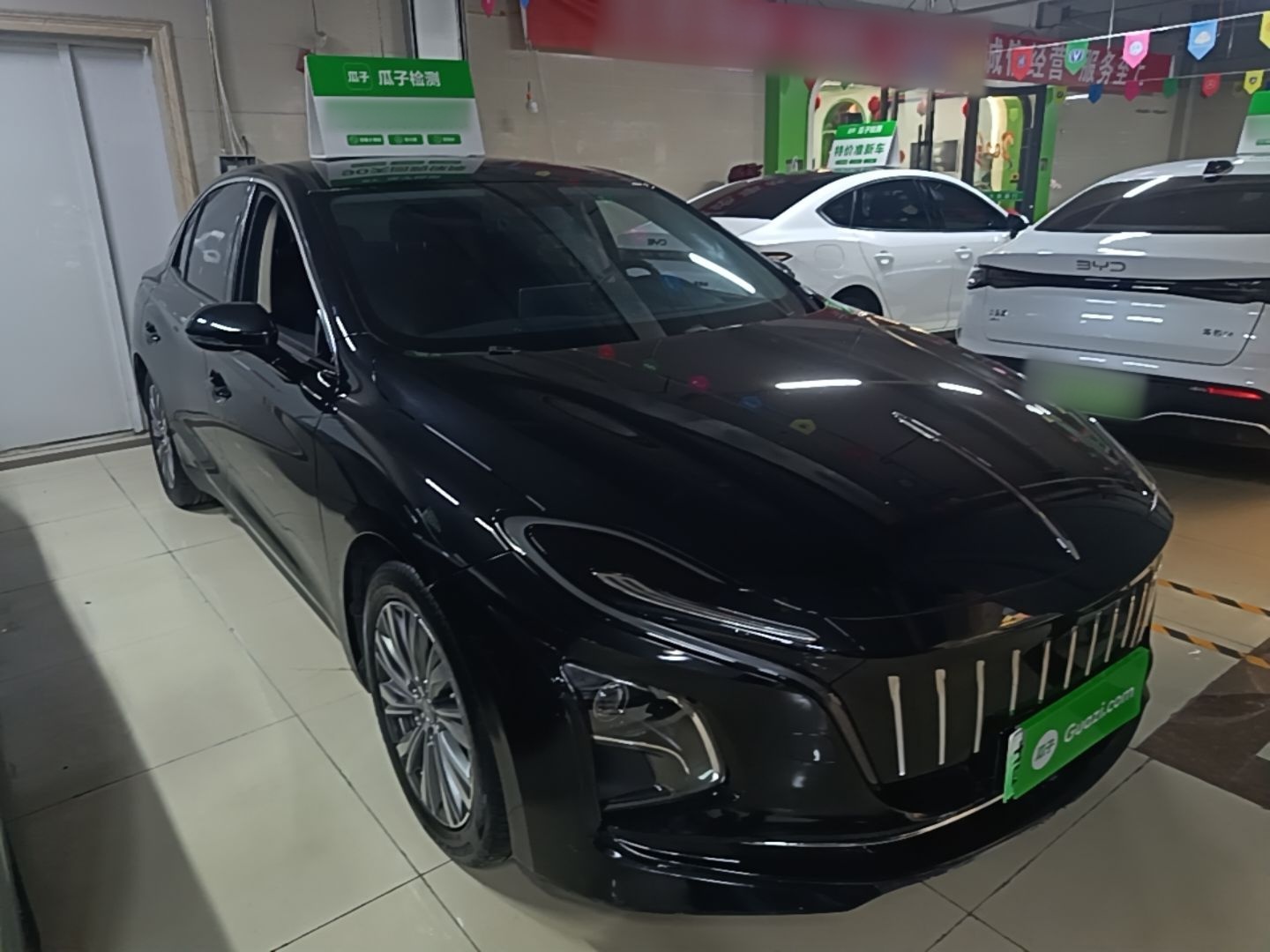 Hongqi E-QM5 2023 620km PLUS — снимка 3