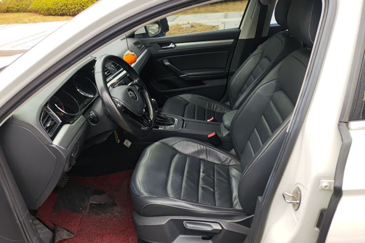 Used Volkswagen Lamando 2015 280TSI DSG Comfort Edition
