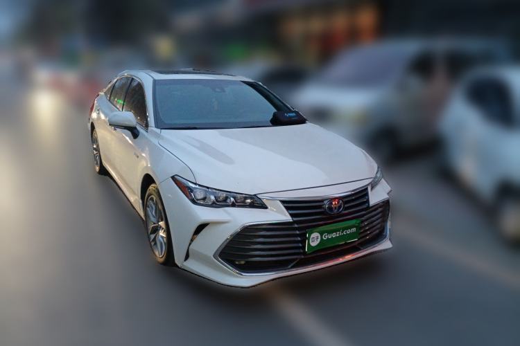 Used Toyota Avalon 2019 Dual-Engine 2.5L Luxury Edition China VI Standard Front Right 45 Deg